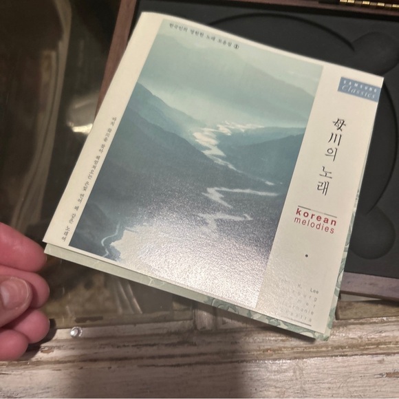 30% off w like Korean melodies Original Samsung Music Box Paperwork Stone NO CD - Picture 14 of 14